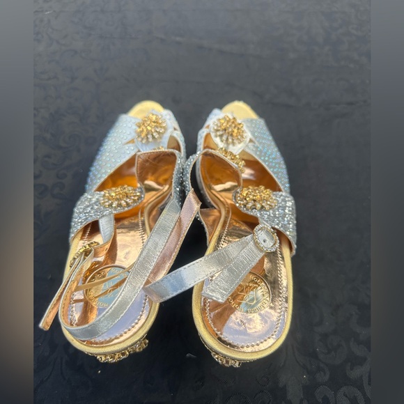 NWOB Roberta Fabiani shoes size 10.5” (IT 41)
Made in Italy - Picture 4 of 10